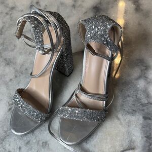 Silver Glitter Women's Heels size 35 ankle tie, #6223